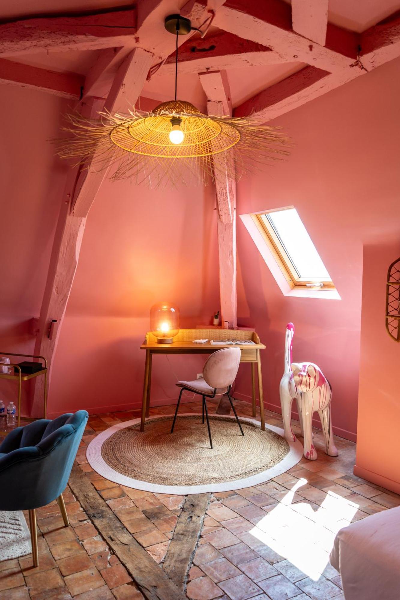 Casa Mila & Spa - Maison D'Hotes Raffinee Vue Loire, Spa & Piscine Saint-Mathurin  الغرفة الصورة