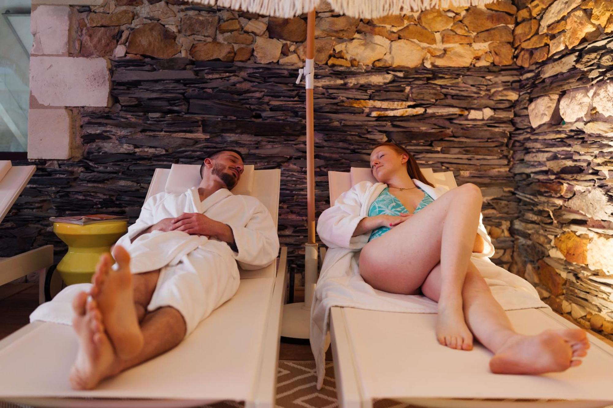 Casa Mila & Spa - Maison D'Hotes Raffinee Vue Loire, Spa & Piscine Saint-Mathurin  المظهر الخارجي الصورة