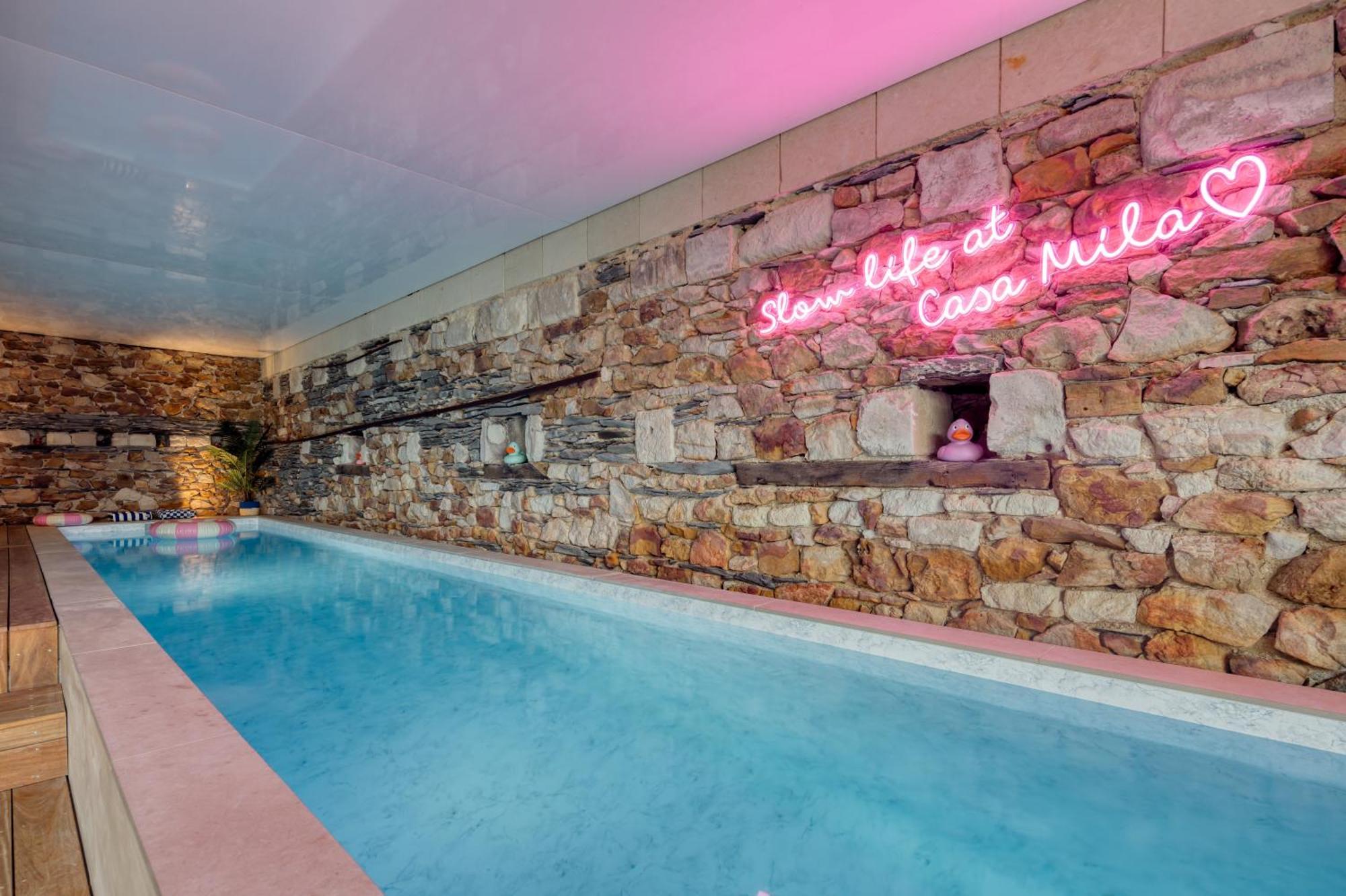 Casa Mila & Spa - Maison D'Hotes Raffinee Vue Loire, Spa & Piscine Saint-Mathurin  المظهر الخارجي الصورة